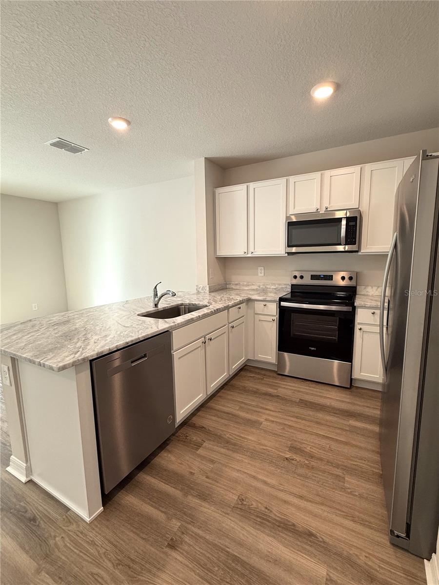 4649 PLEASANT AVE — photo 24