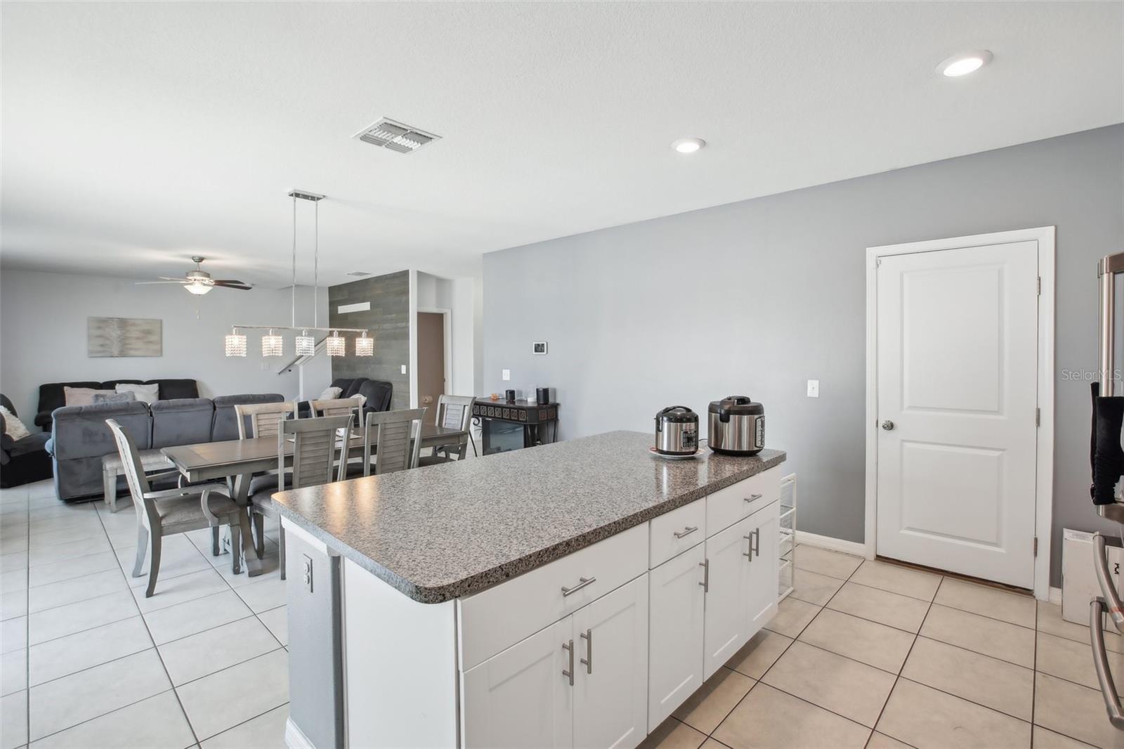 11218 SAGE CANYON DR — photo 35