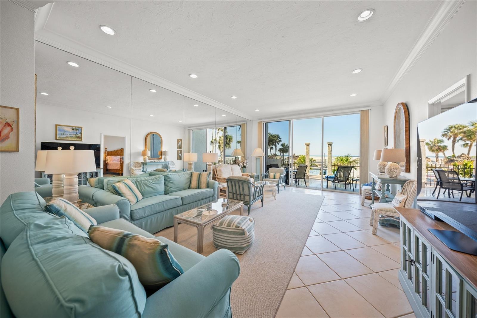 1212 BENJAMIN FRANKLIN DR #102 — photo 2