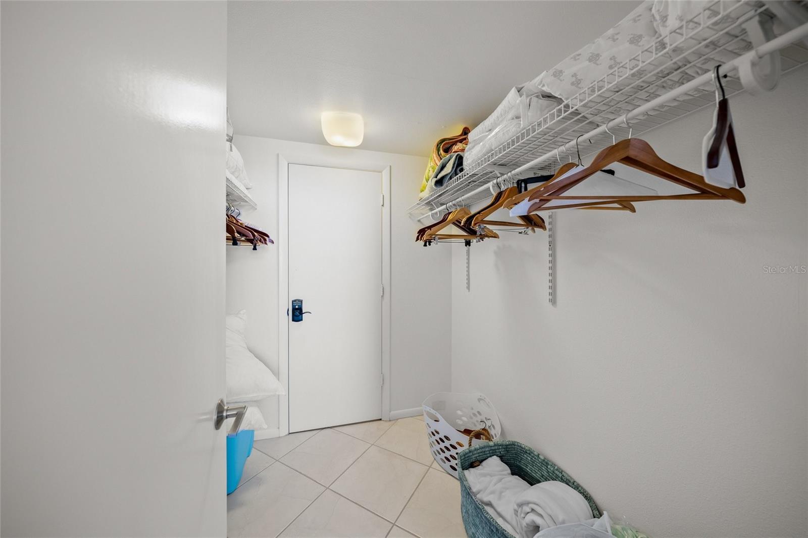 1212 BENJAMIN FRANKLIN DR #102 — photo 19
