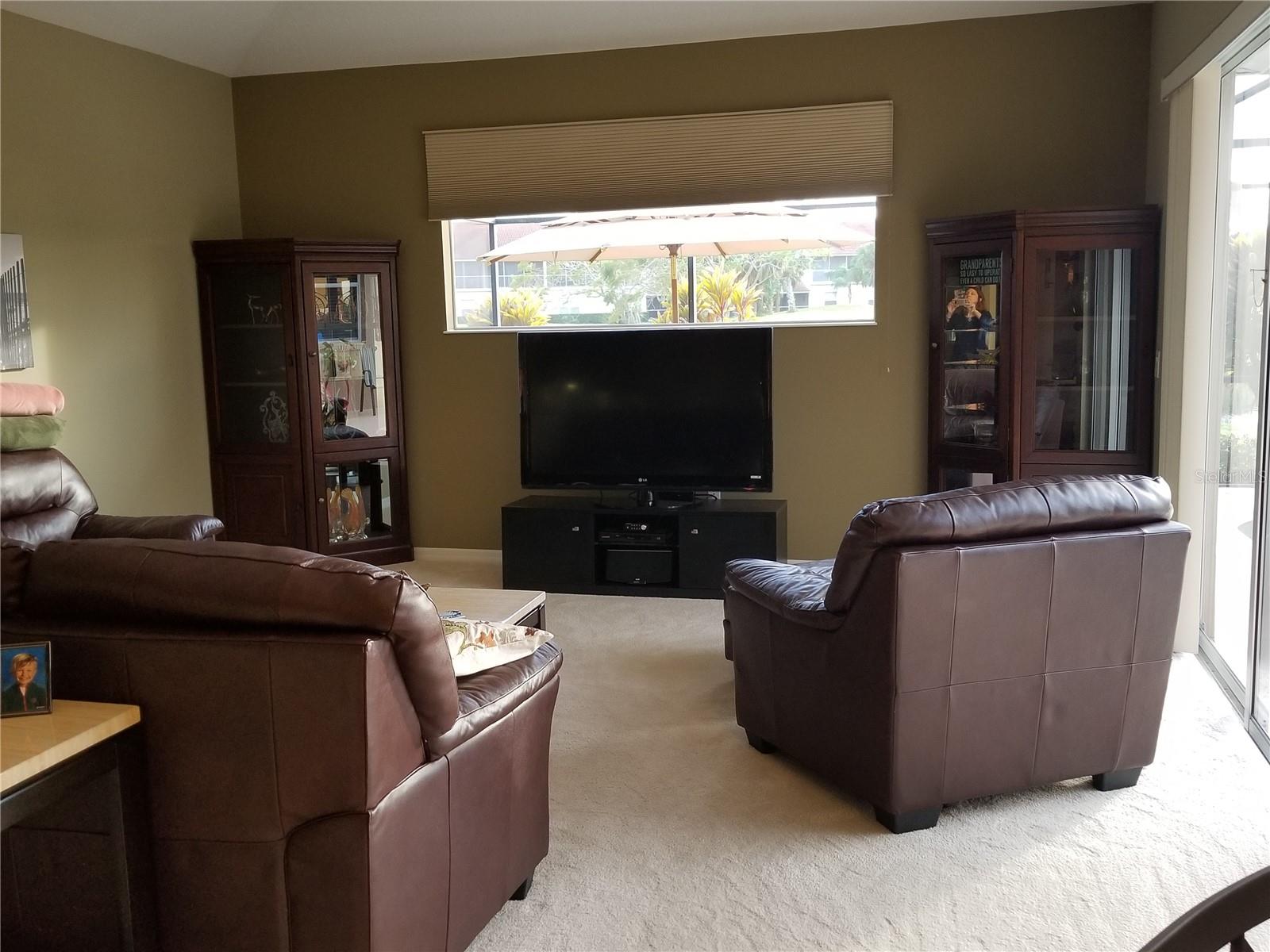 6380 ROOKERY CIR — photo 3