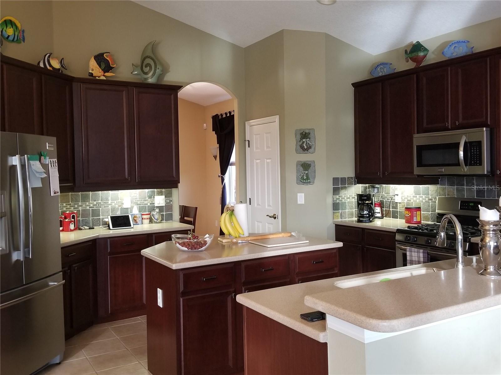 6380 ROOKERY CIR — photo 7