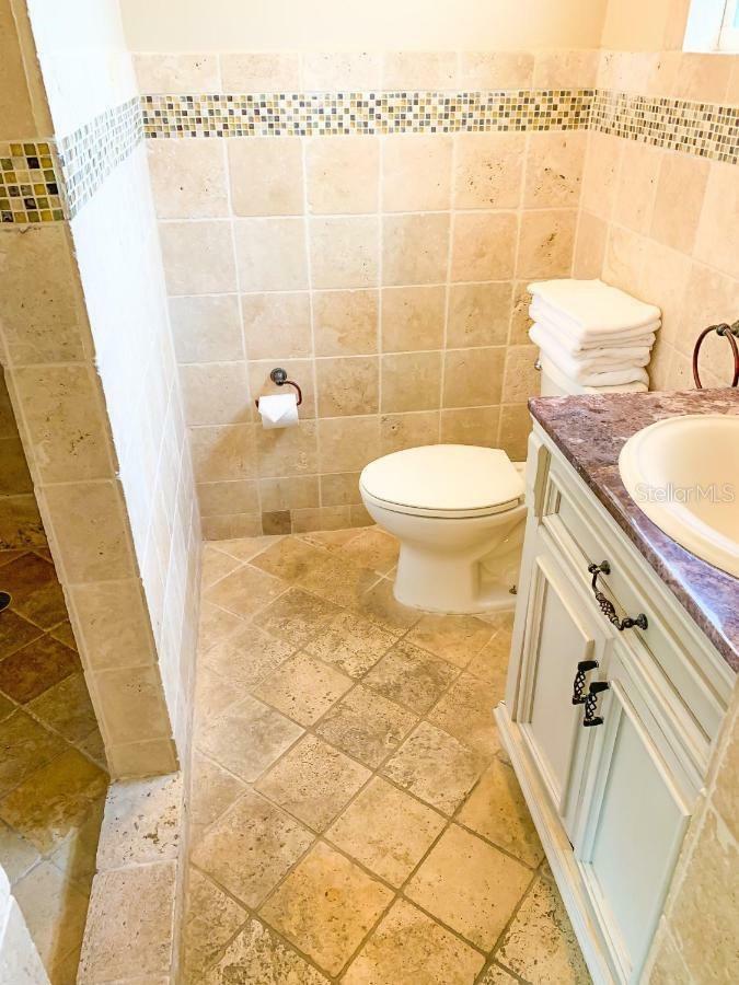 345 HAMDEN DR — photo 6