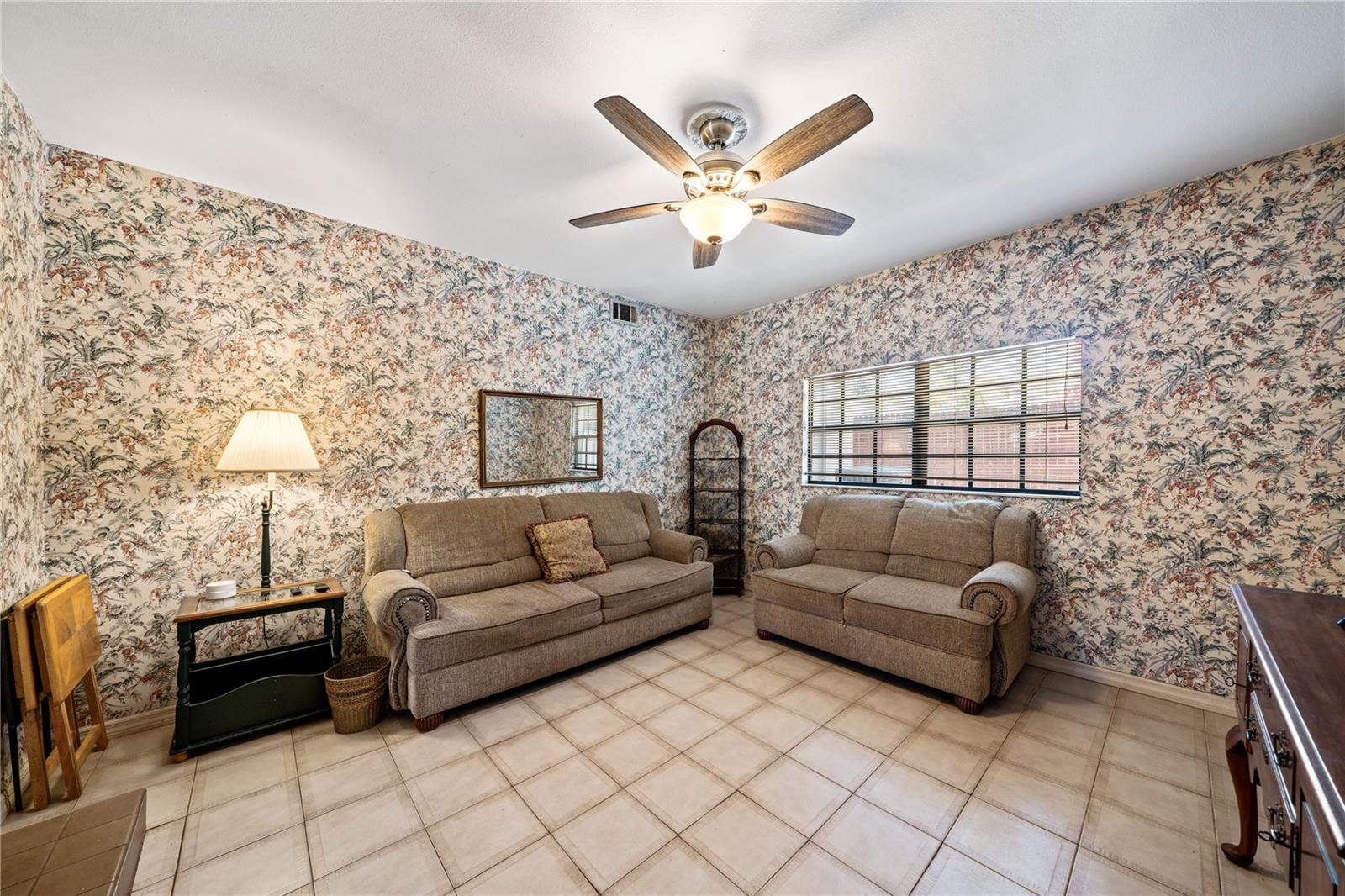 2207 W OHIO AVE — photo 15
