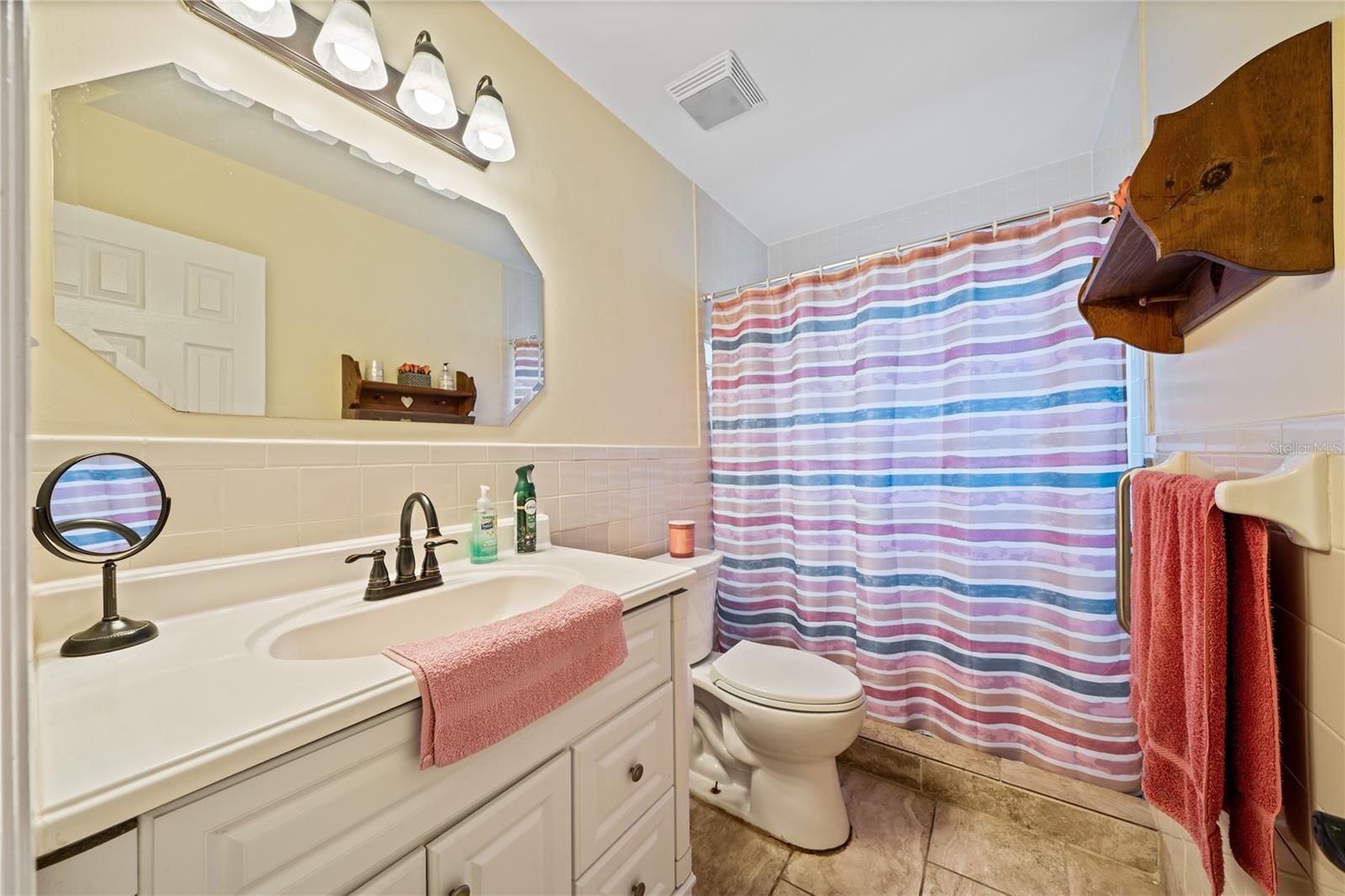 2207 W OHIO AVE — photo 22