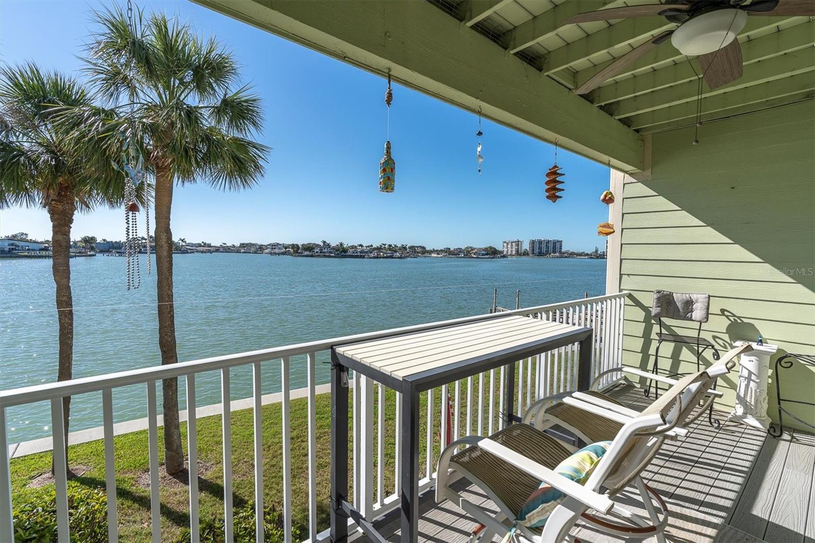553 HAVEN POINT DR — photo 32