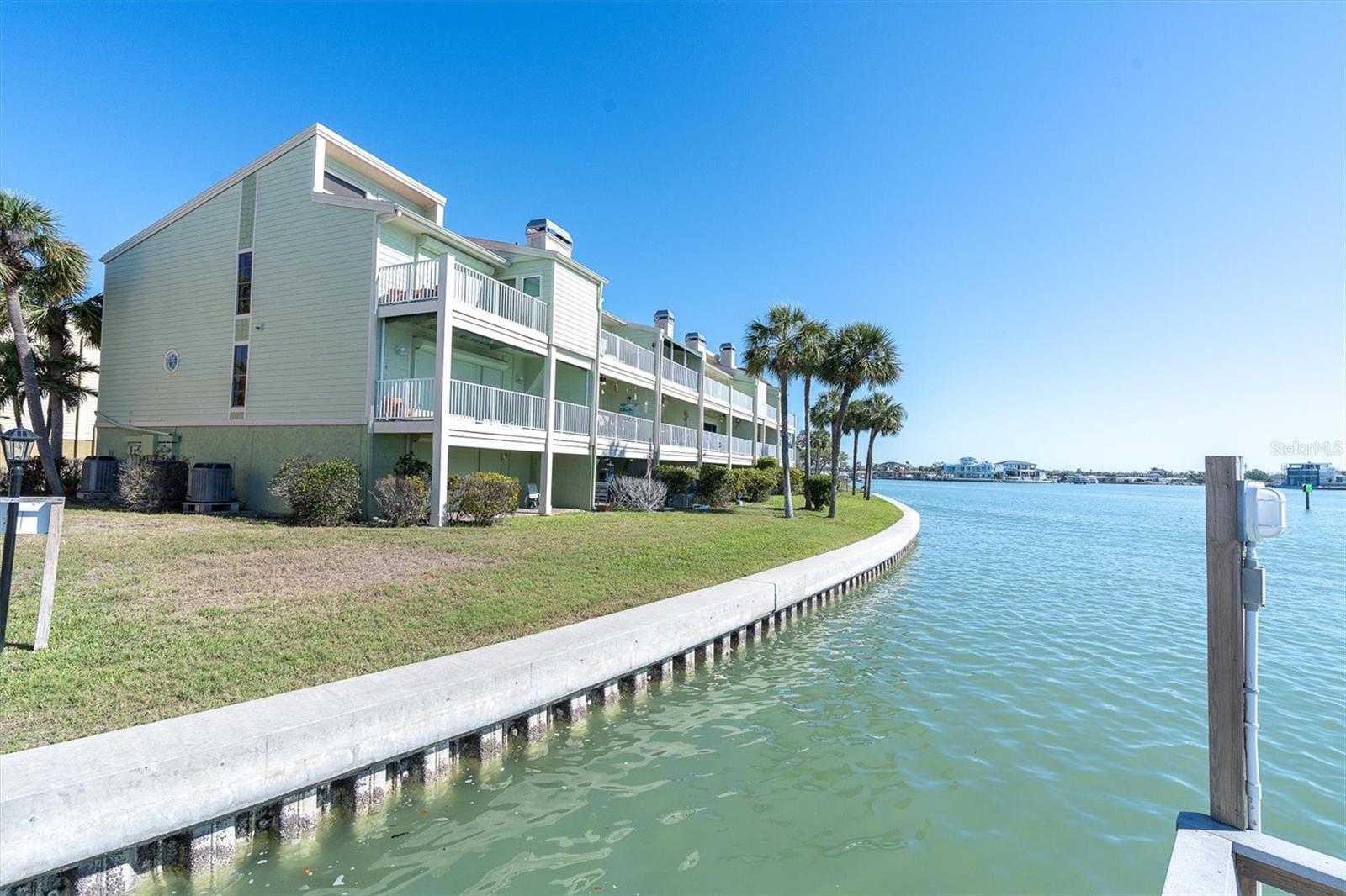 553 HAVEN POINT DR — photo 42