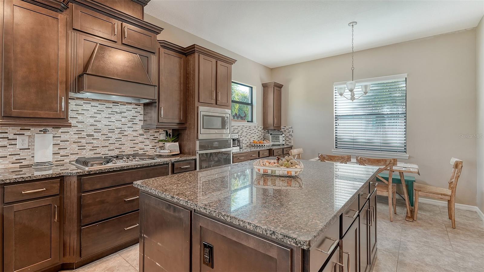 5723 TITLE ROW DR — photo 13