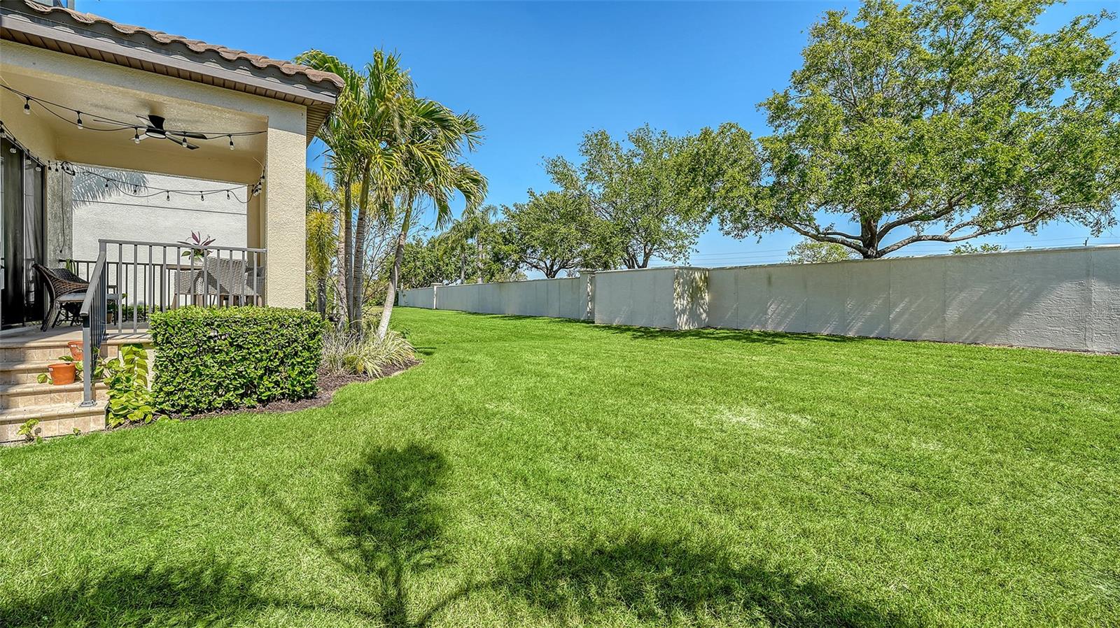 5723 TITLE ROW DR — photo 37