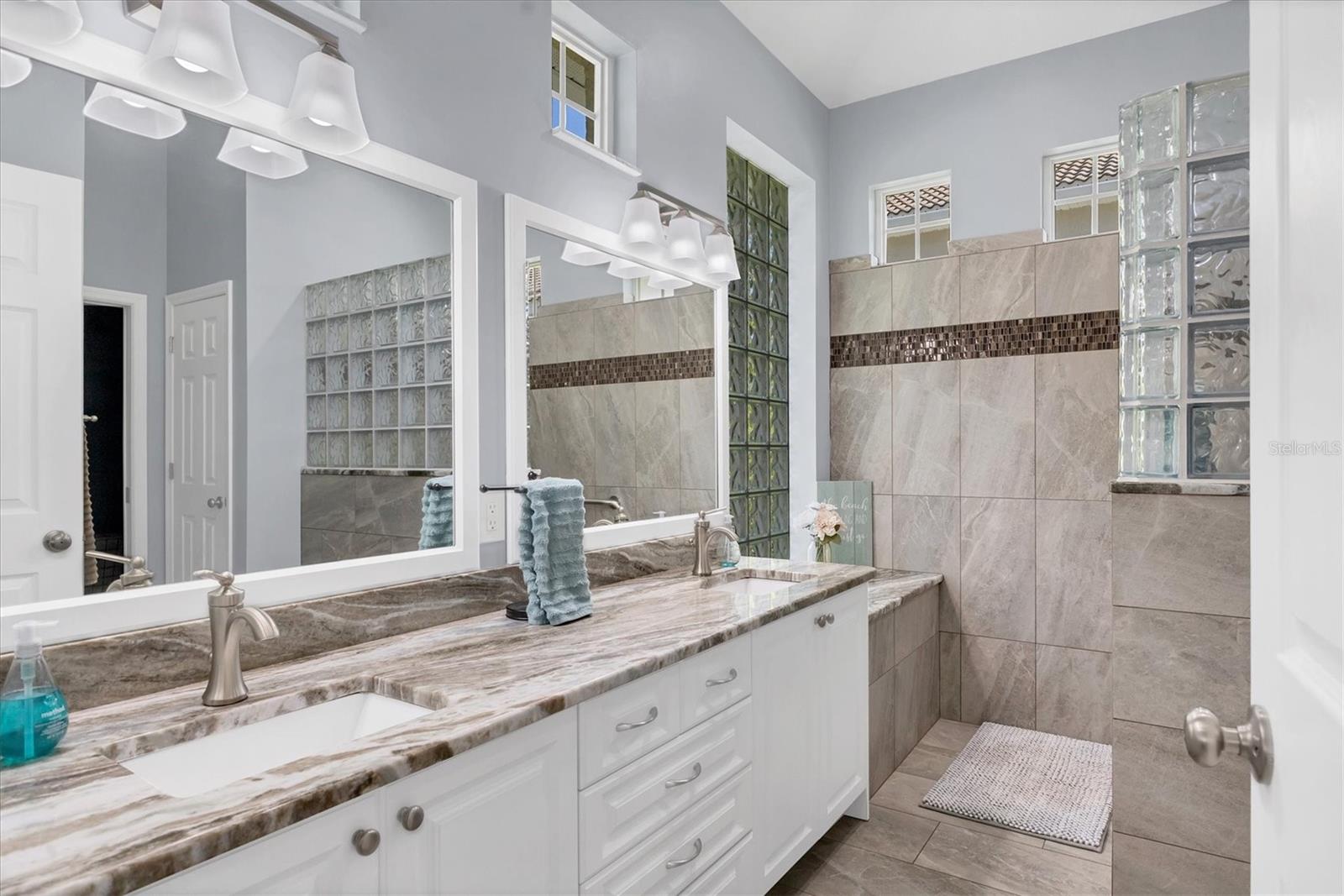 4358 MIRABELLA CIR — photo 17
