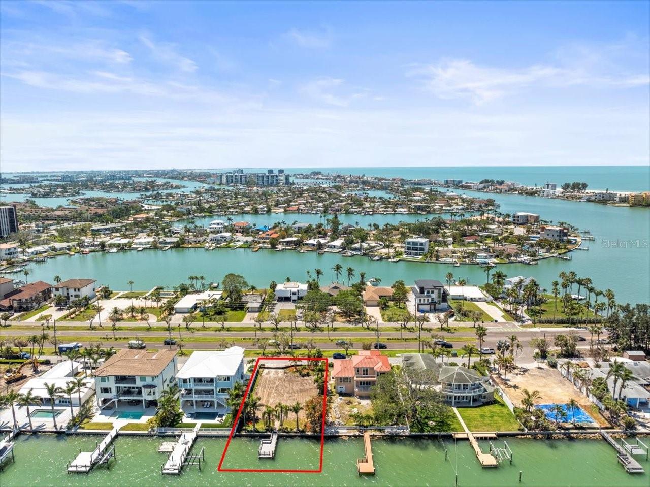 6 PARADISE LN — photo 10