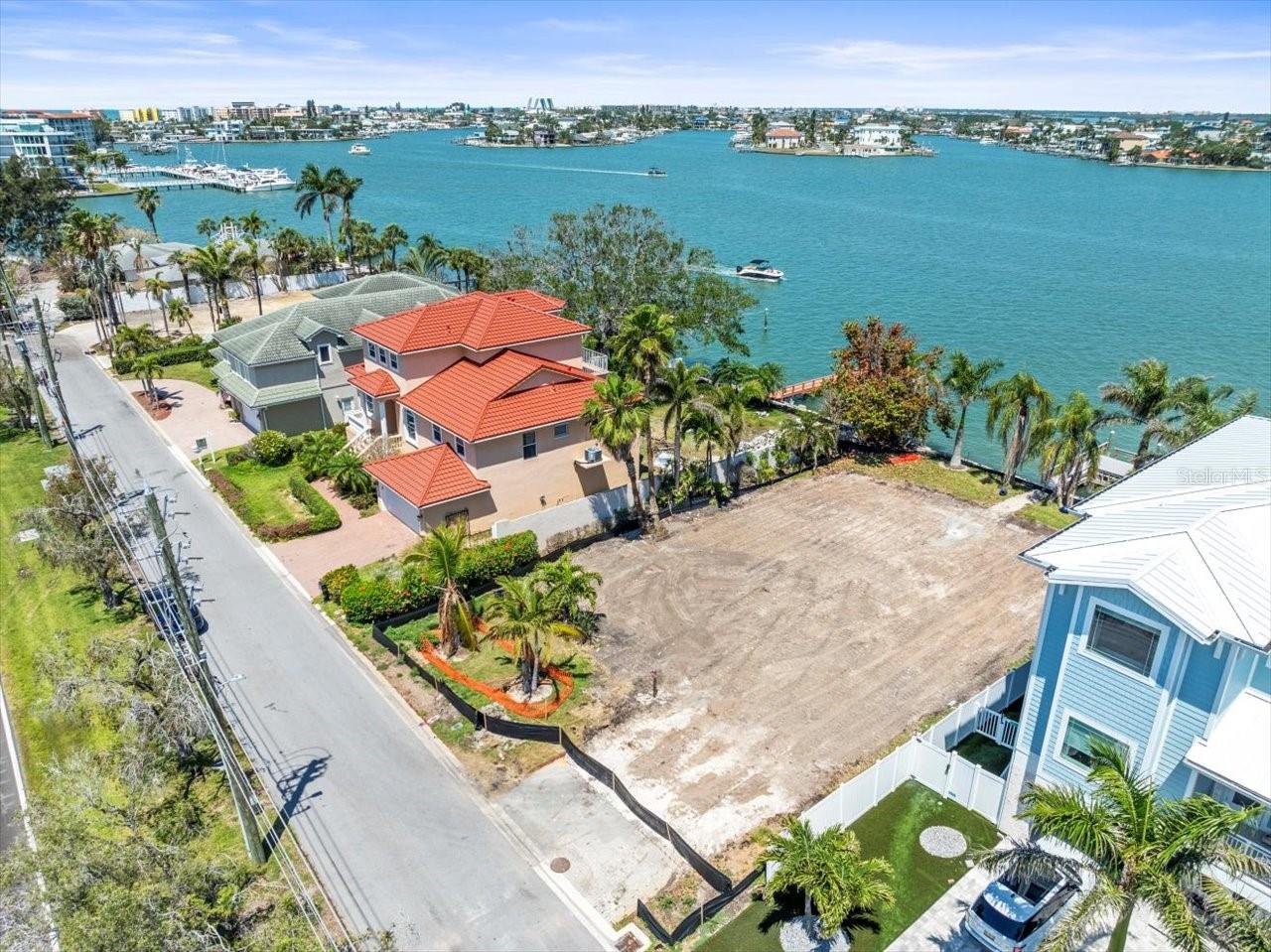 6 PARADISE LN — photo 5