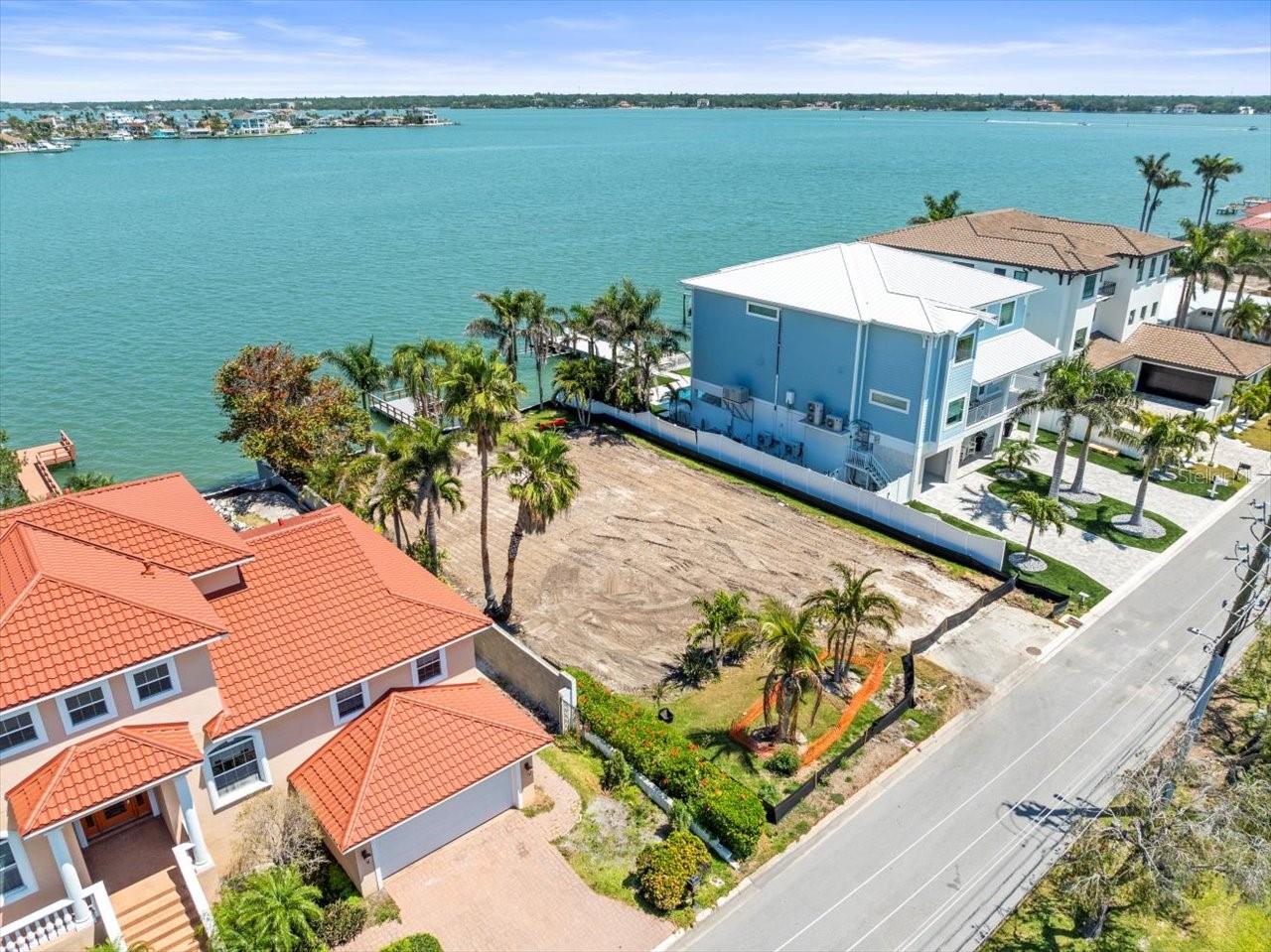 6 PARADISE LN — photo 4