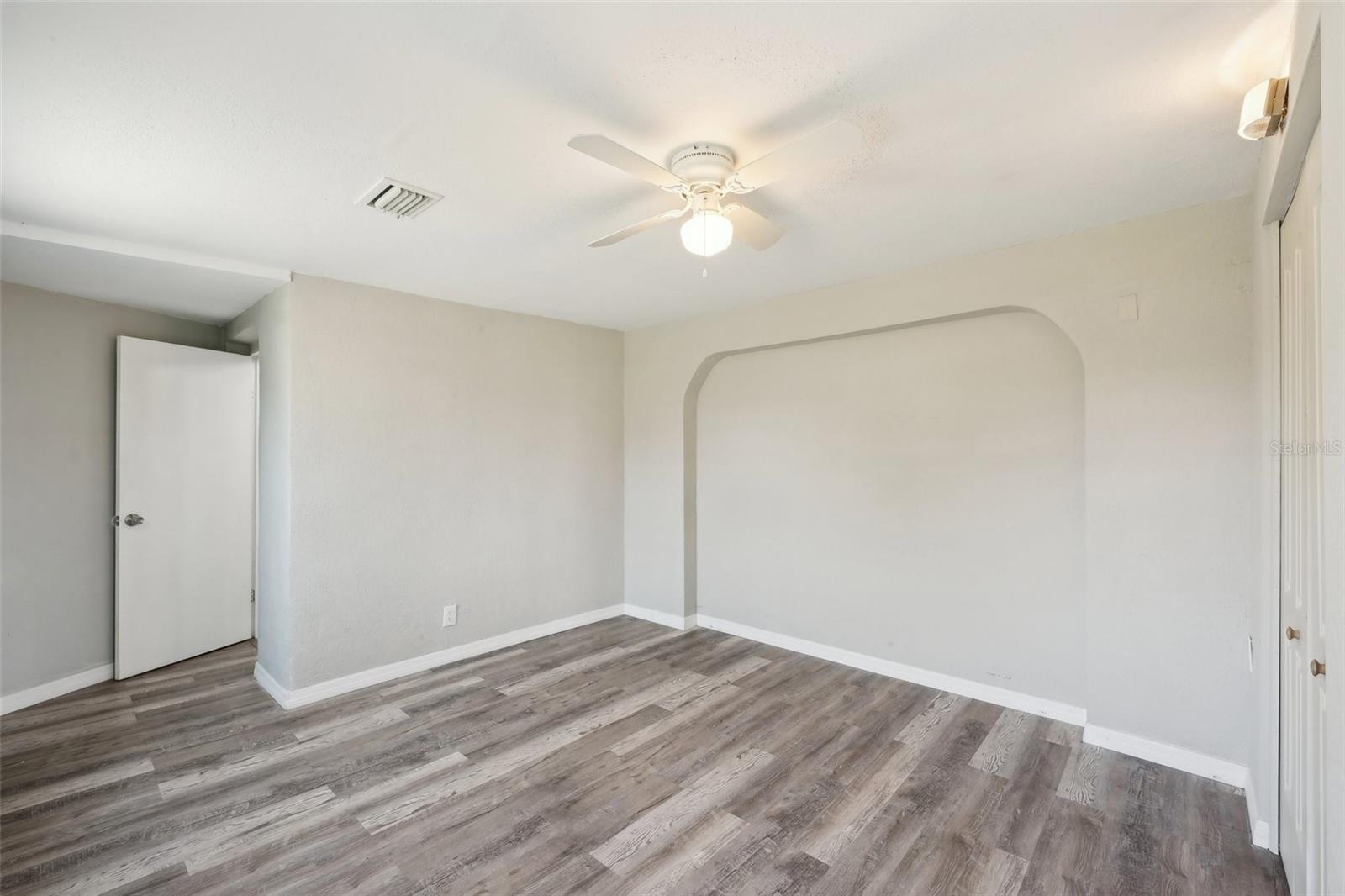 3207 COLDWELL DR — photo 30