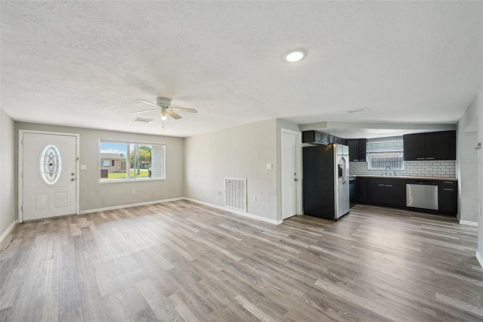 3207 COLDWELL DR — photo 12
