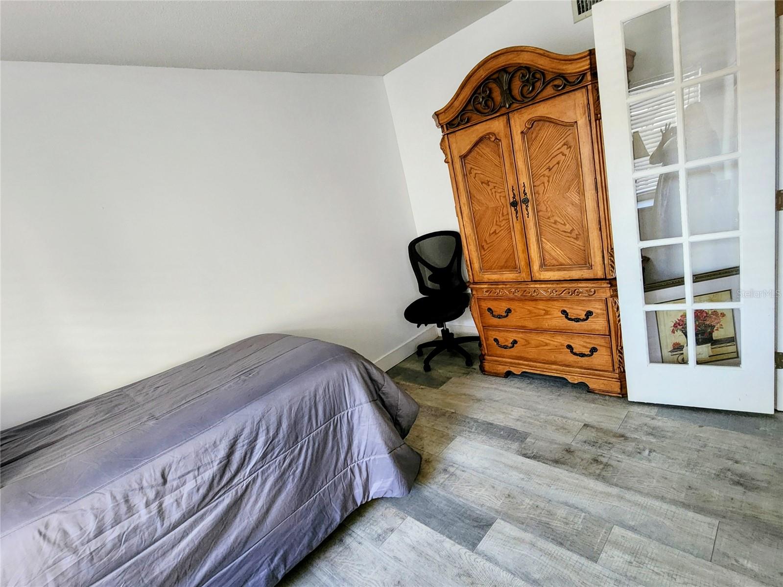 616 GUILD DR #2 — photo 7