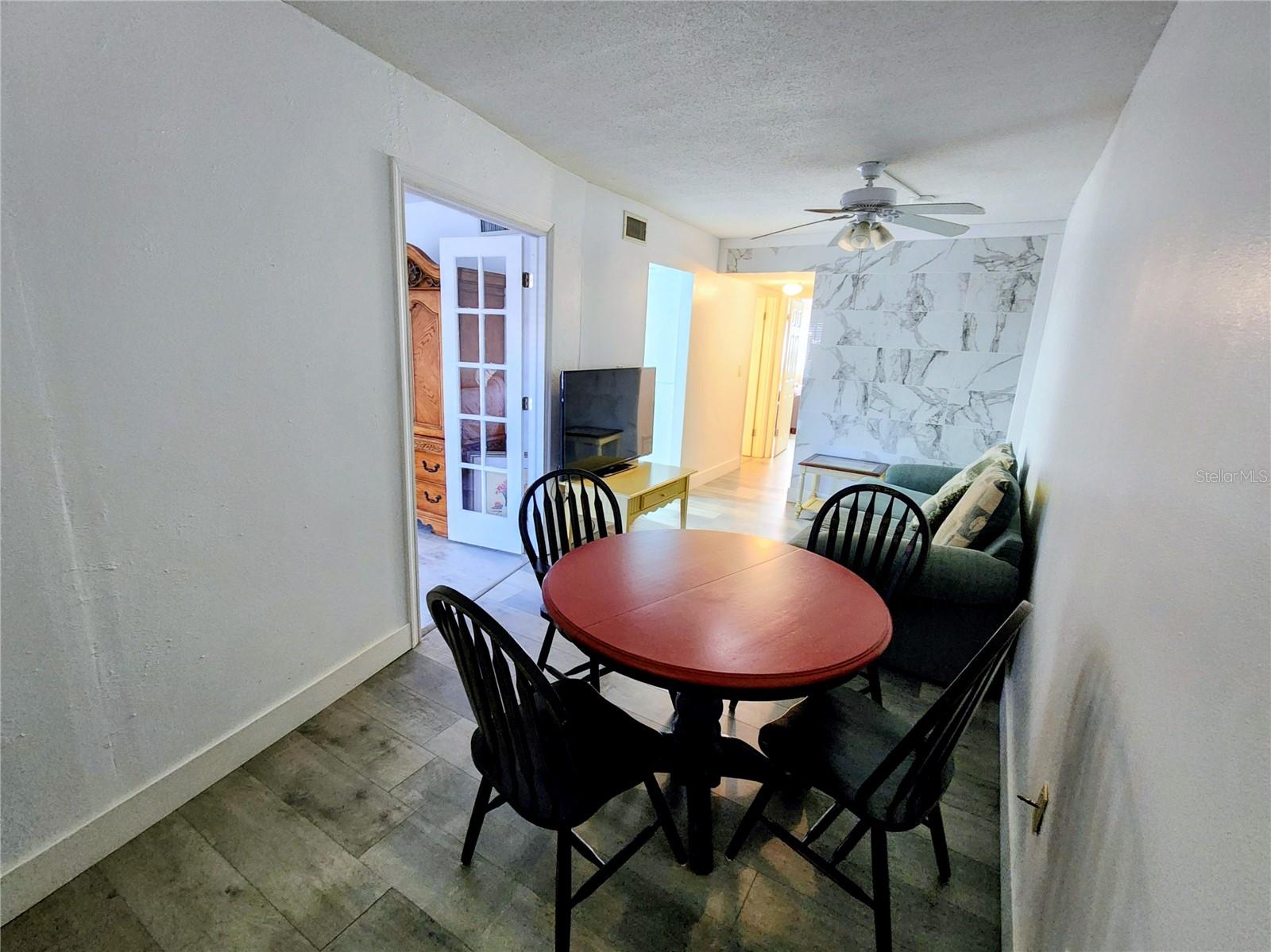 616 GUILD DR #2 — photo 5