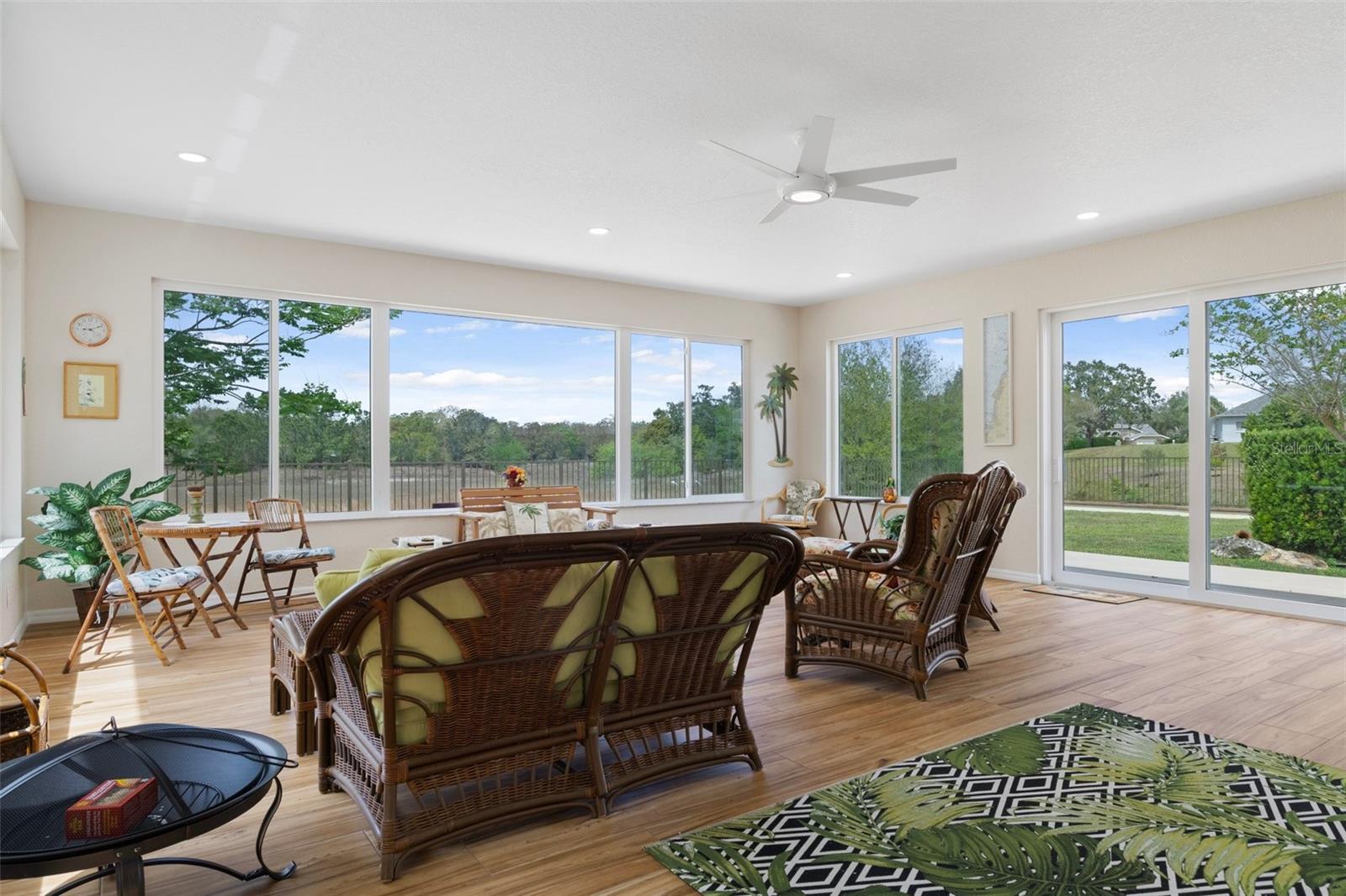 18241 AUTUMN LAKE BLVD — photo 41