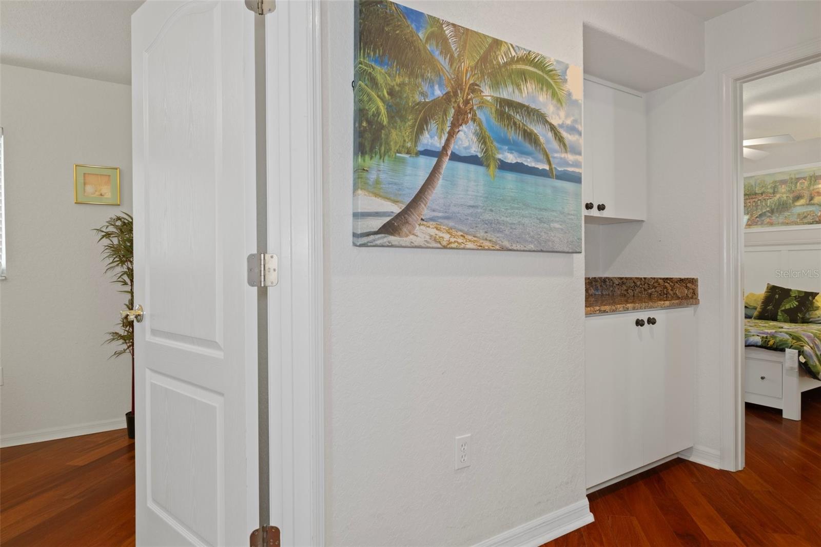 18241 AUTUMN LAKE BLVD — photo 28