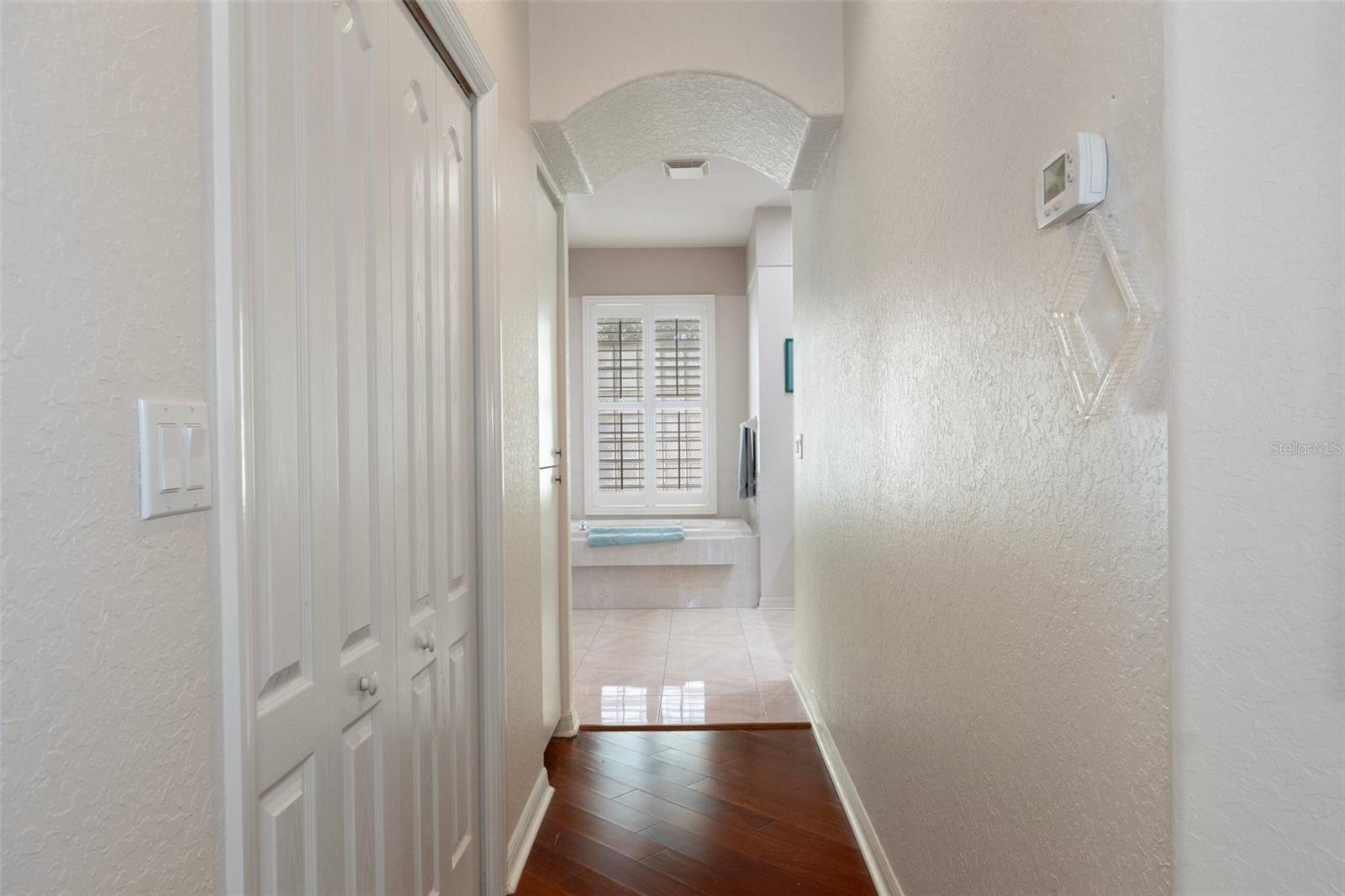 18241 AUTUMN LAKE BLVD — photo 23