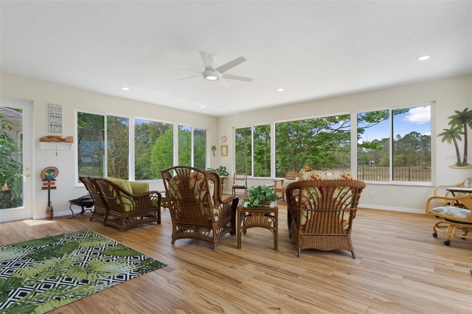 18241 AUTUMN LAKE BLVD — photo 42