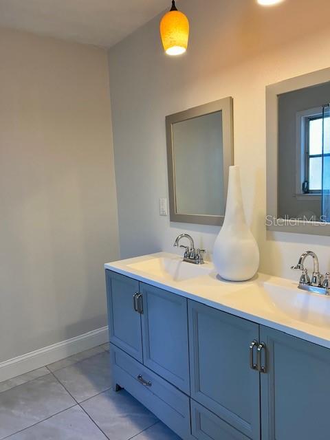 110 PINE AVE — photo 4