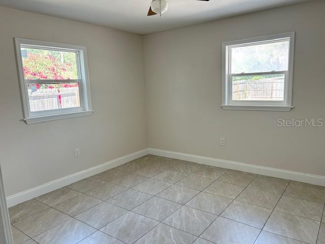110 PINE AVE — photo 5