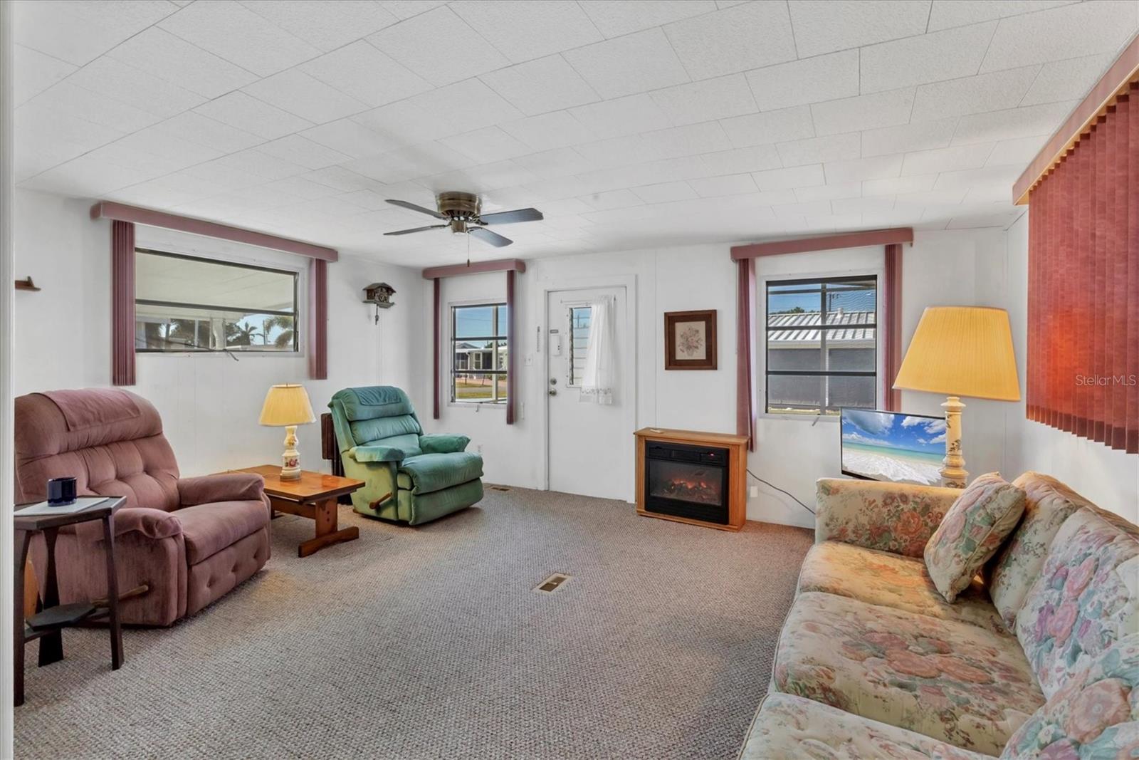 1212 41ST AVENUE DR E — photo 3