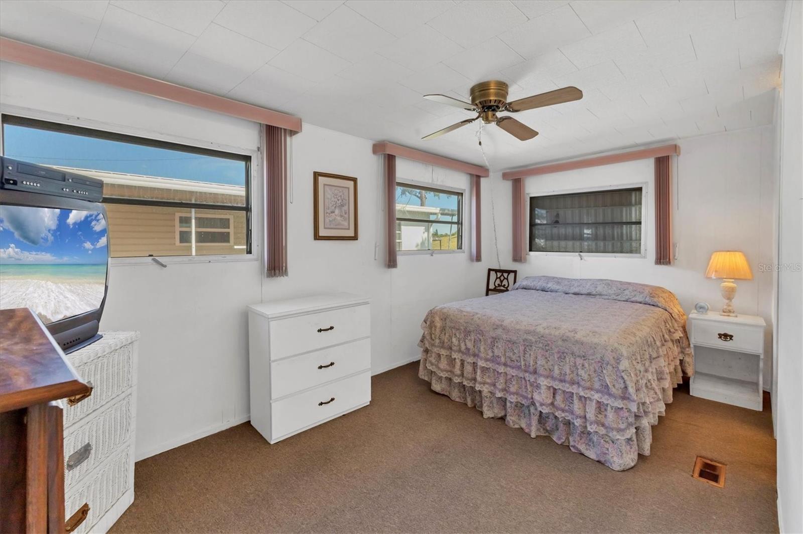 1212 41ST AVENUE DR E — photo 11