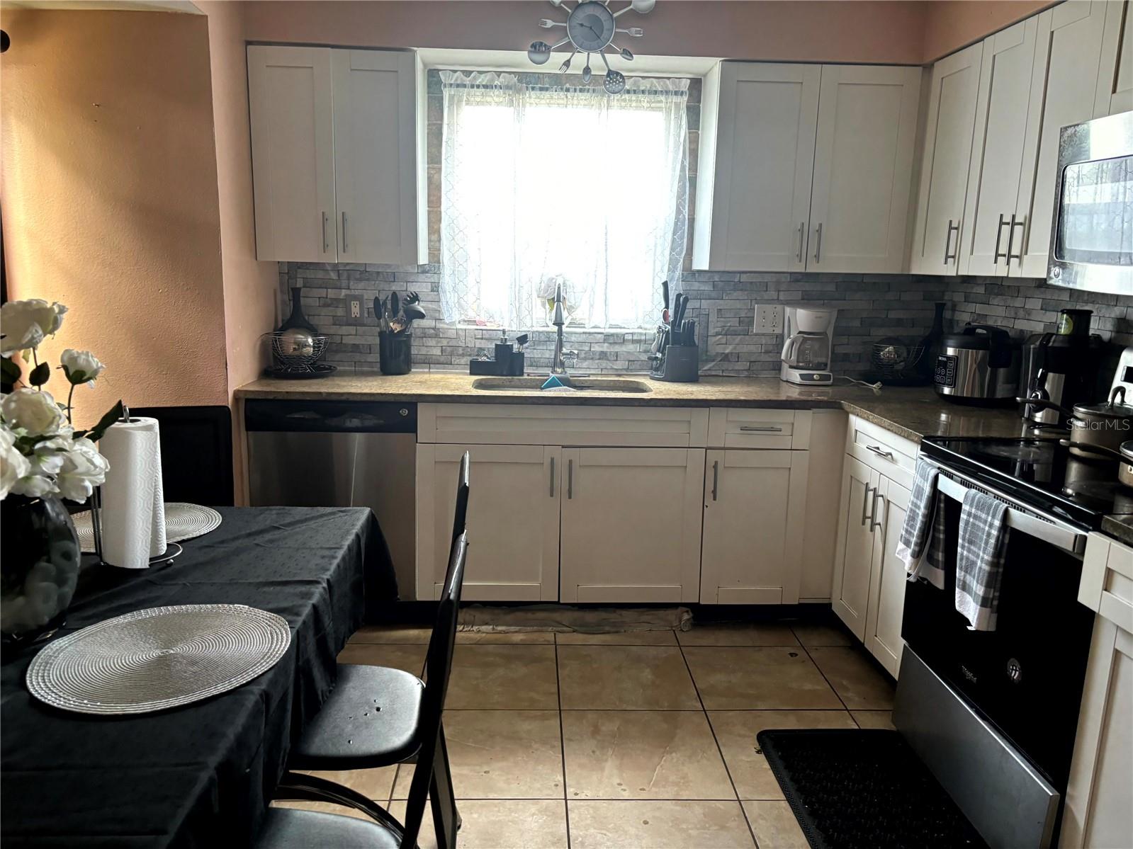 1312 FOXBORO DR. — photo 6