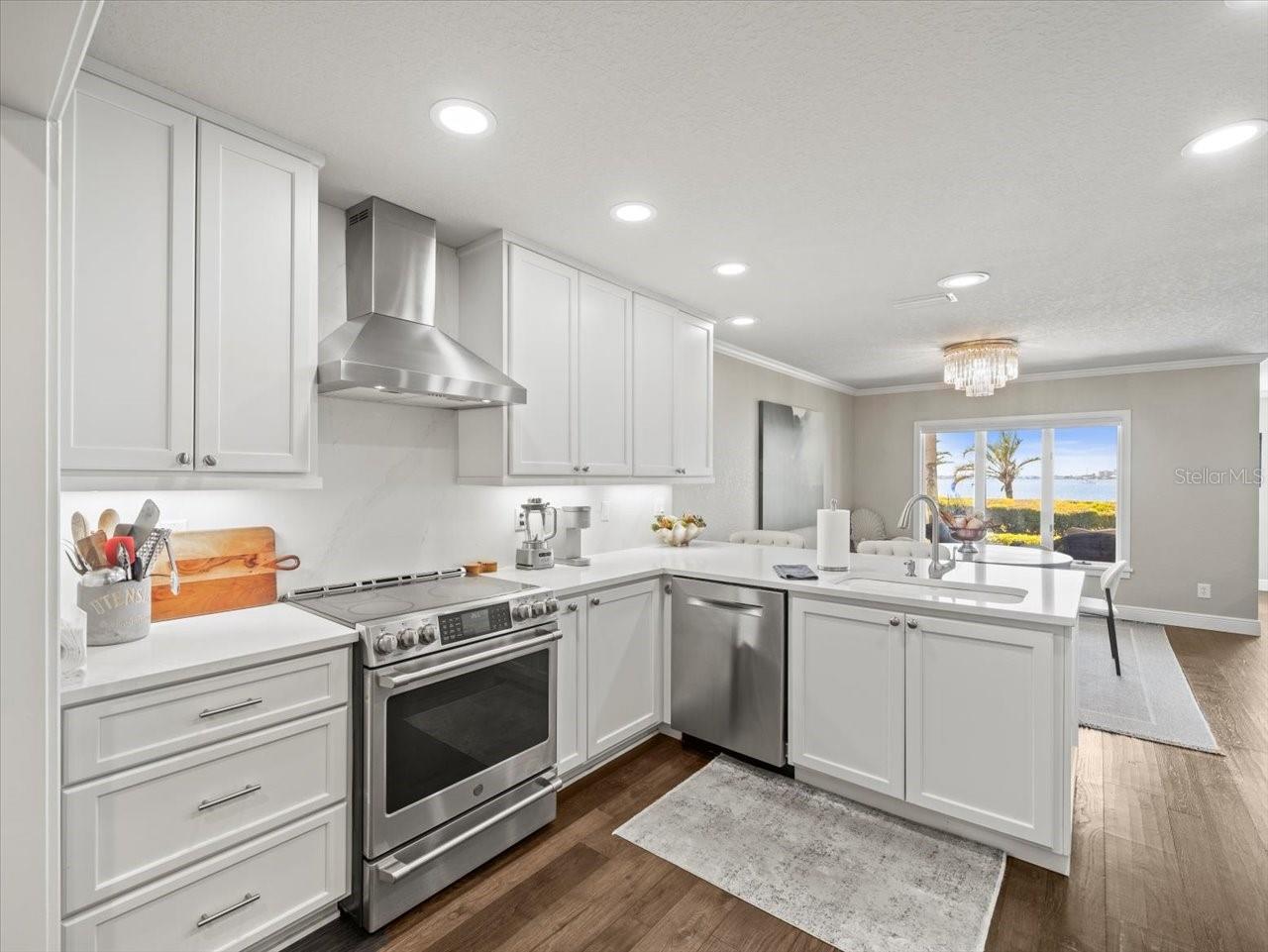 2087 EDGEWATER DR #C — photo 18