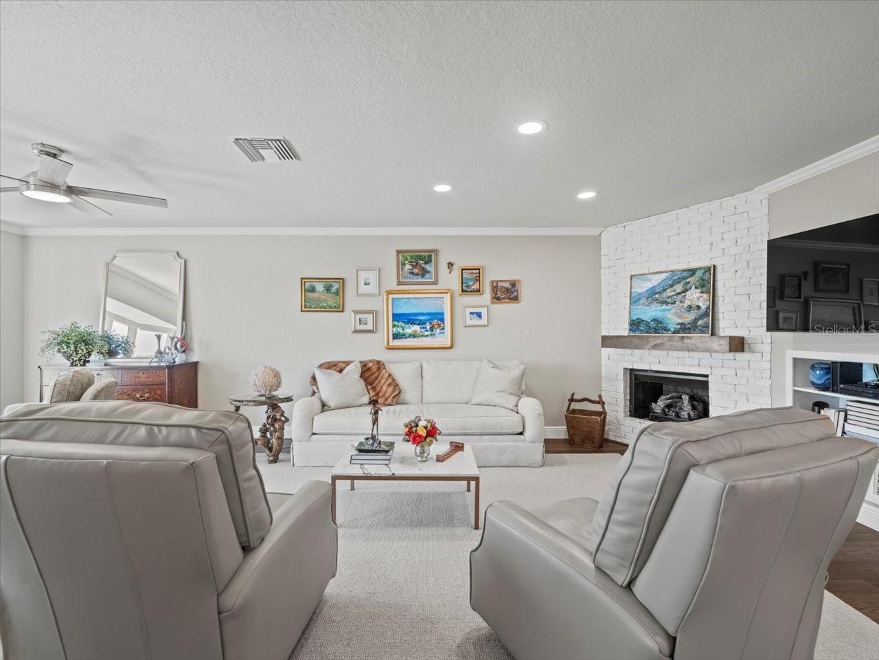 2087 EDGEWATER DR #C — photo 35