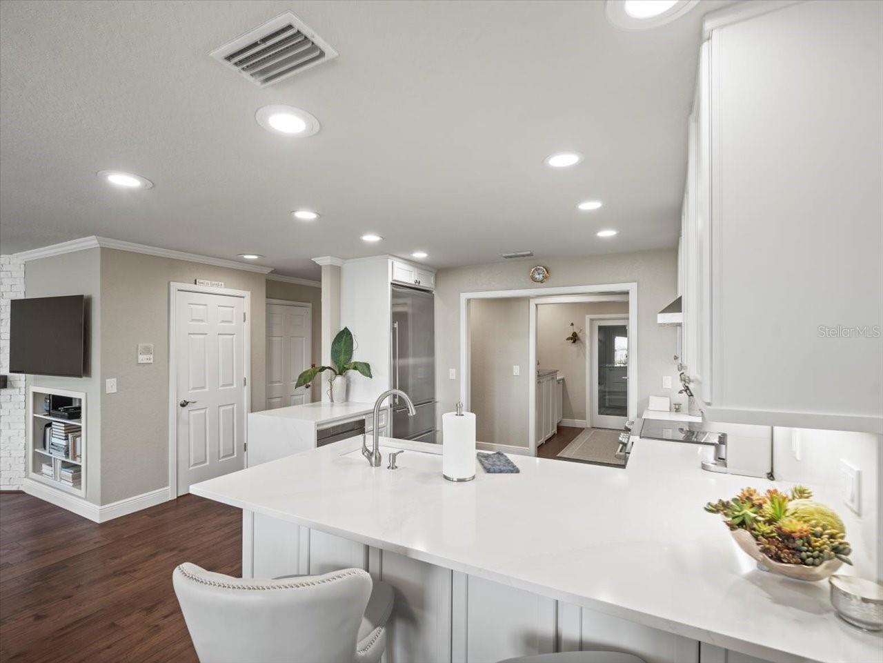 2087 EDGEWATER DR #C — photo 22