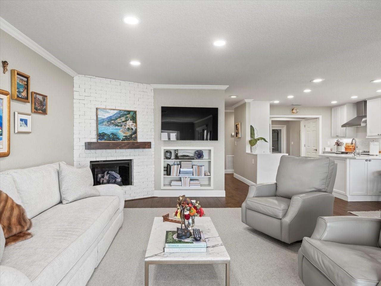 2087 EDGEWATER DR #C — photo 33