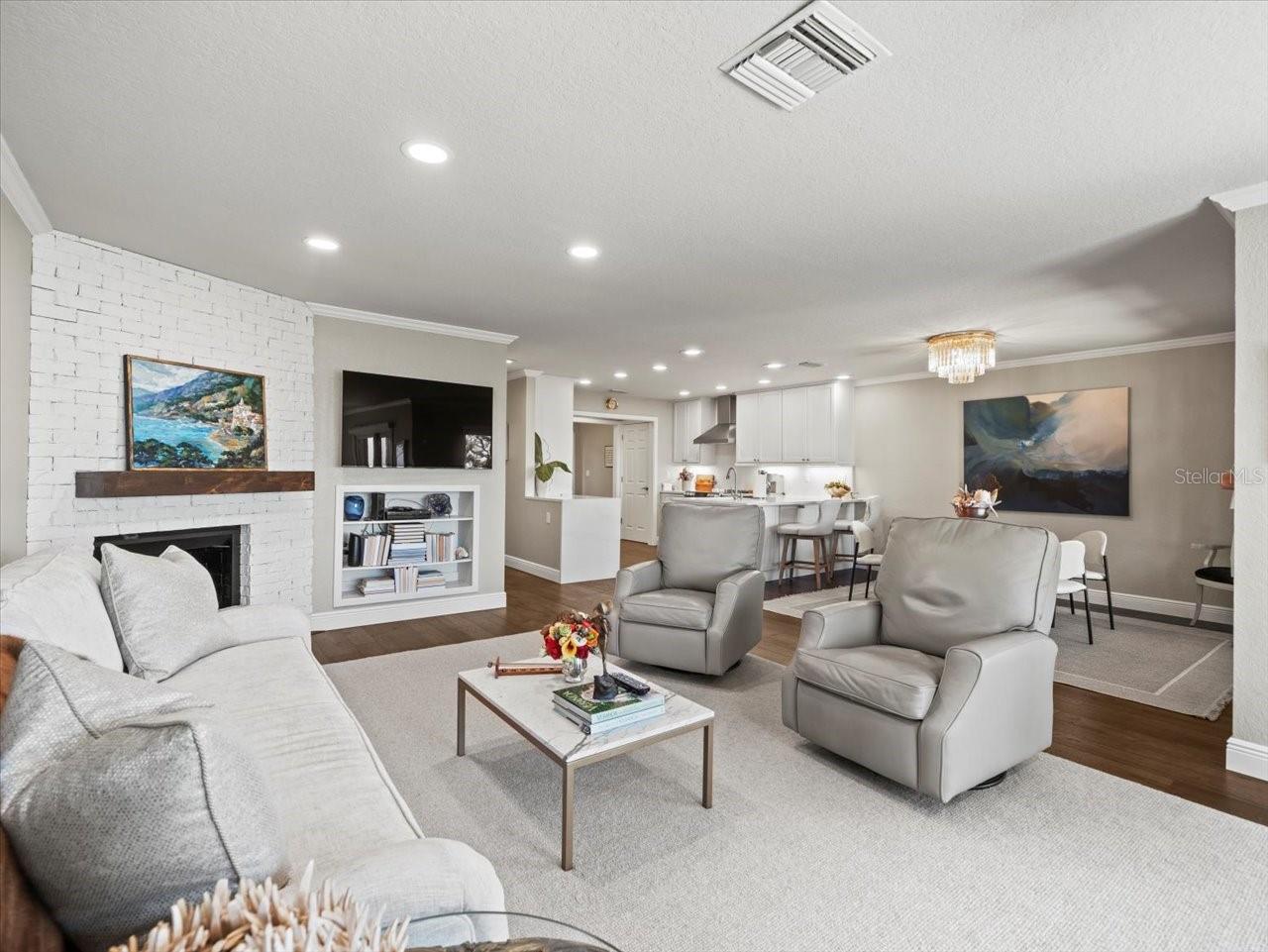 2087 EDGEWATER DR #C — photo 32