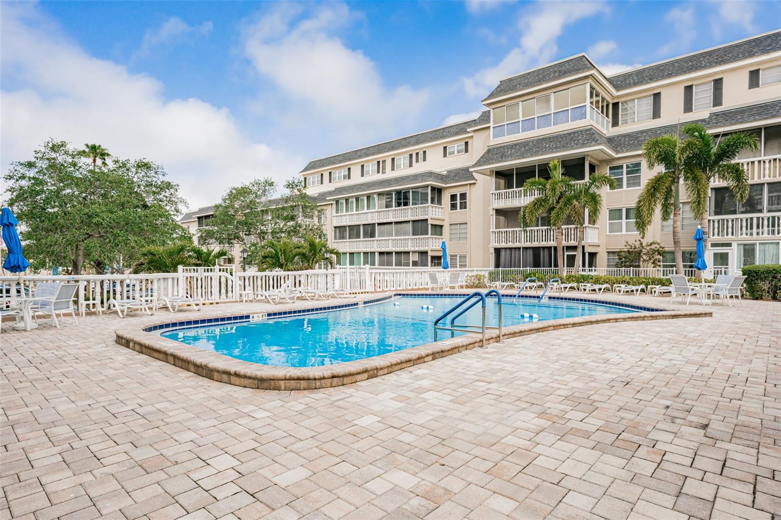 147 BLUFF VIEW DR #206 — photo 36