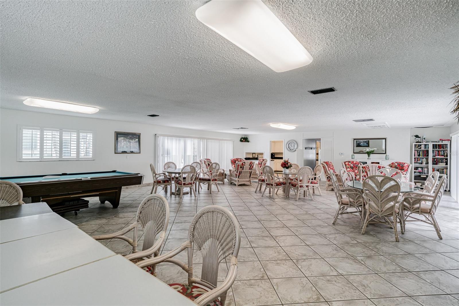 147 BLUFF VIEW DR #206 — photo 38