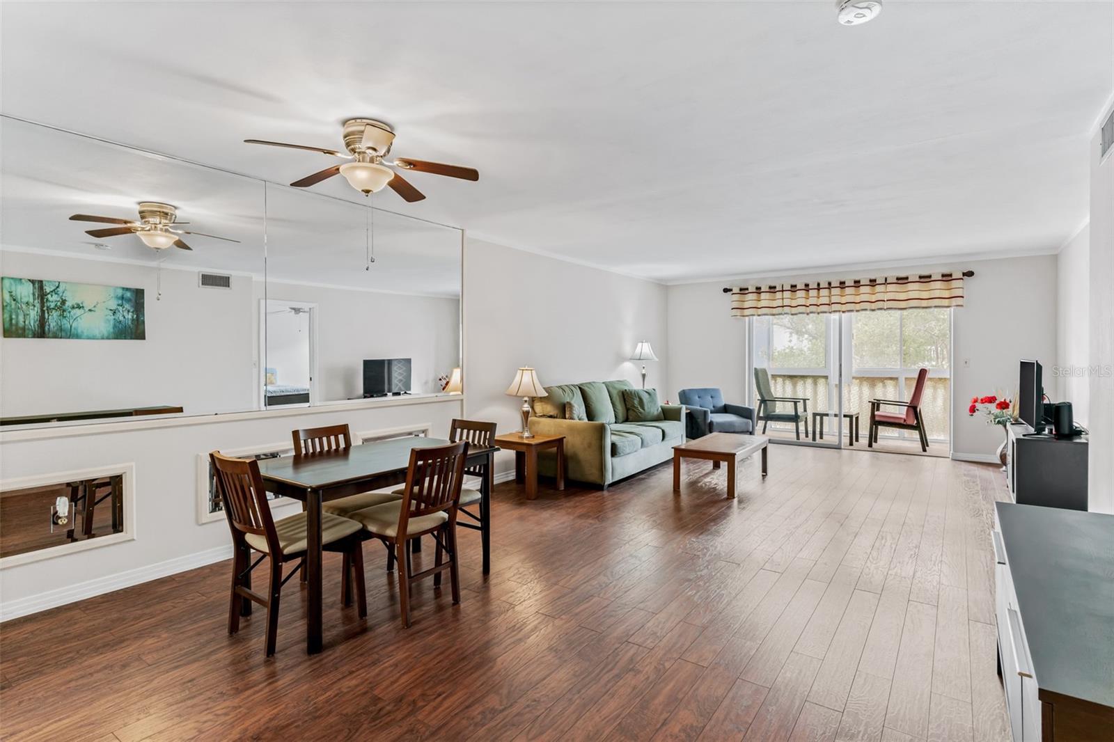 147 BLUFF VIEW DR #206 — photo 3