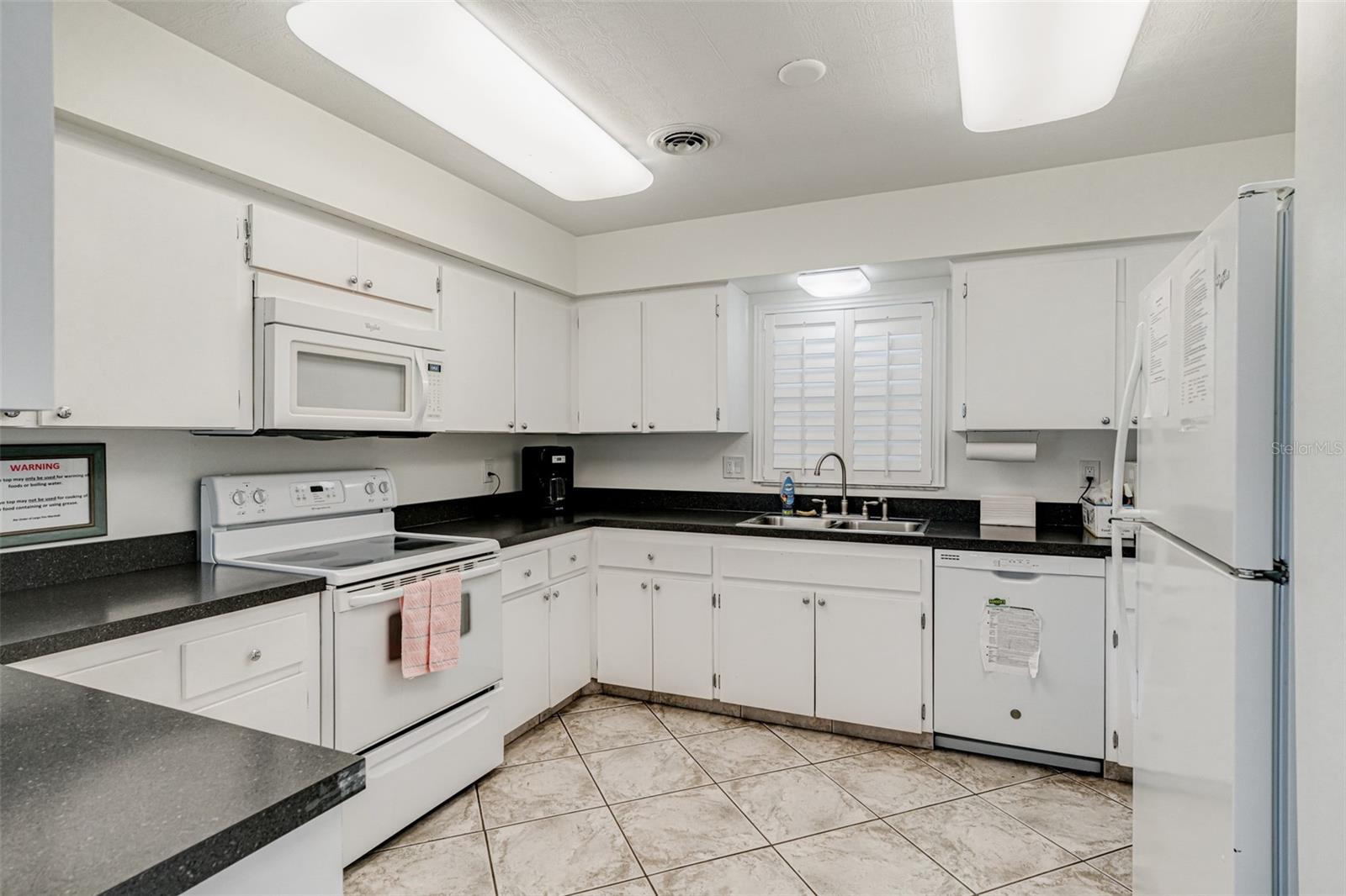 147 BLUFF VIEW DR #206 — photo 41