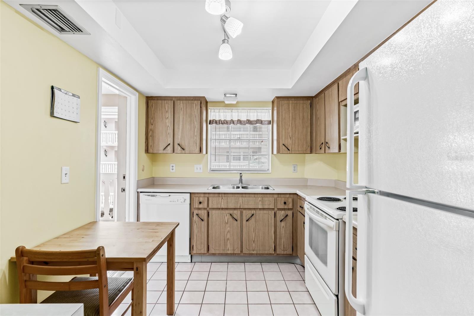 147 BLUFF VIEW DR #206 — photo 13