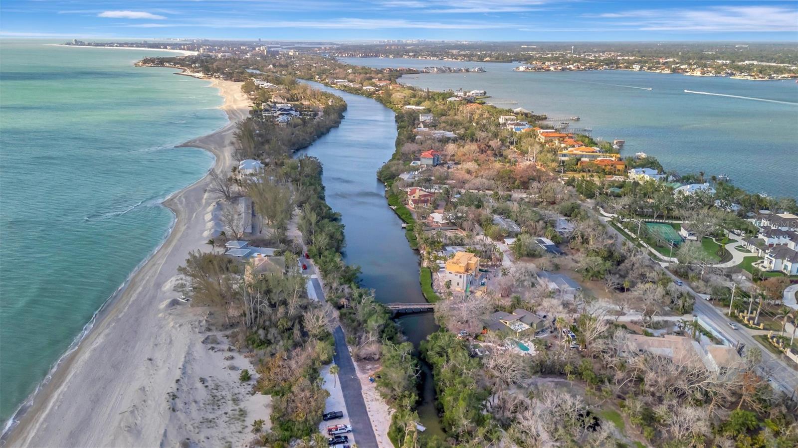 8555 HERON LAGOON CIR — photo 29