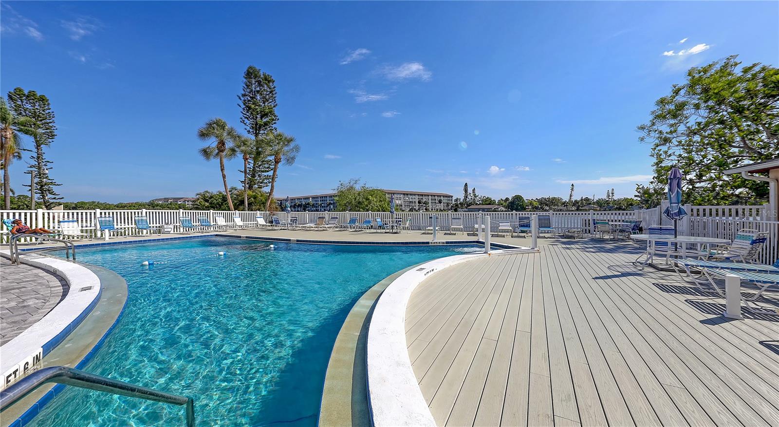 3845 LAKE BAYSHORE DR #F103 — photo 28