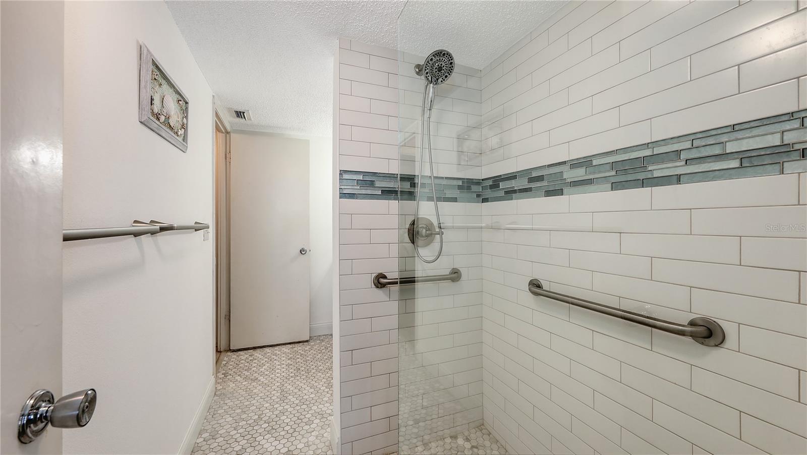 3845 LAKE BAYSHORE DR #F103 — photo 21