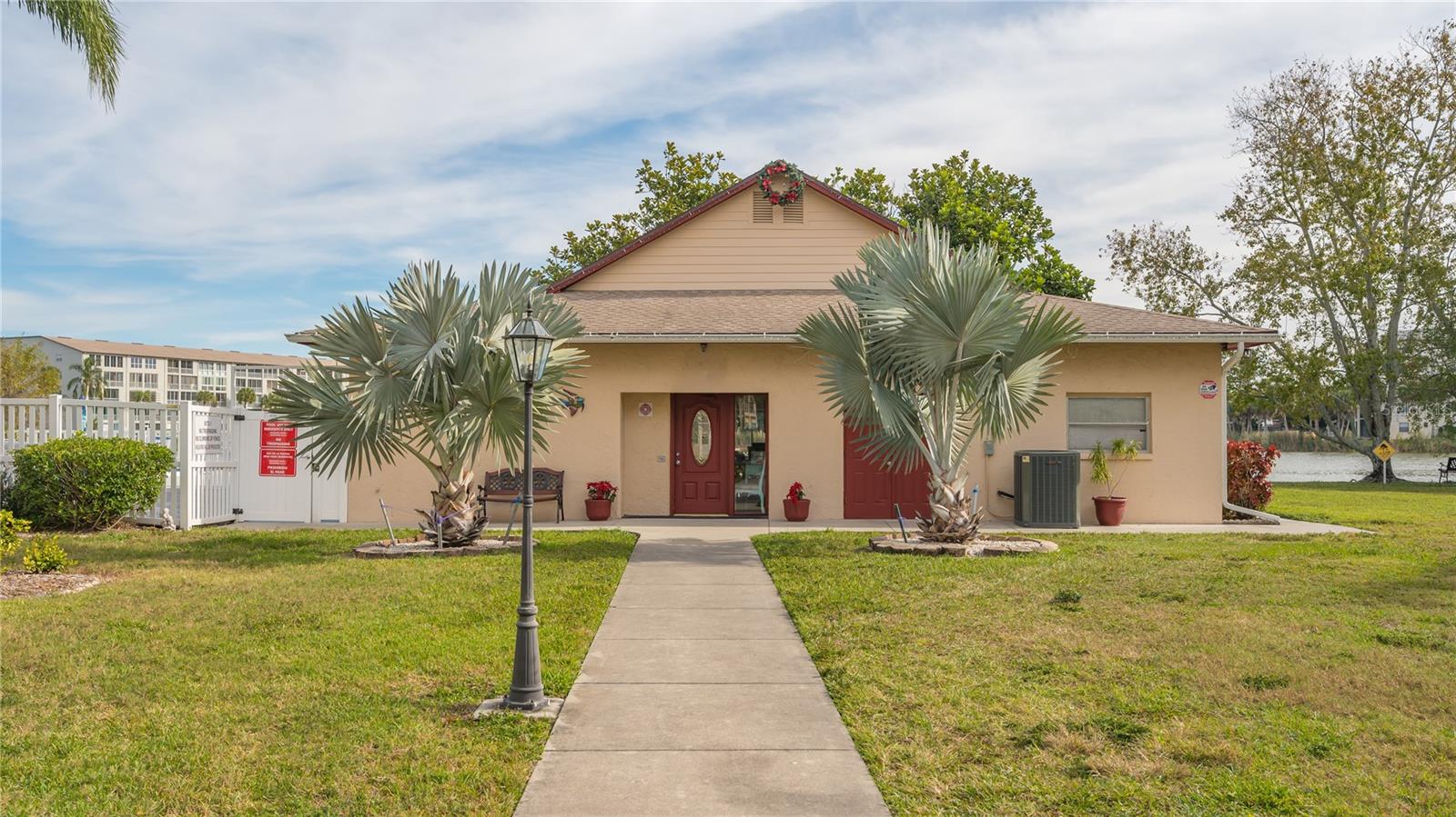 3845 LAKE BAYSHORE DR #F103 — photo 31