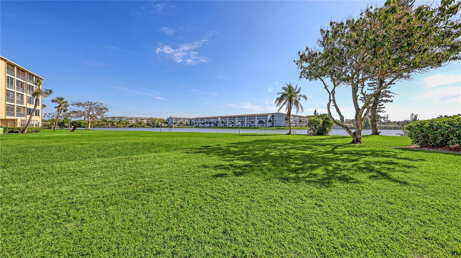 3845 LAKE BAYSHORE DR #F103 — photo 25
