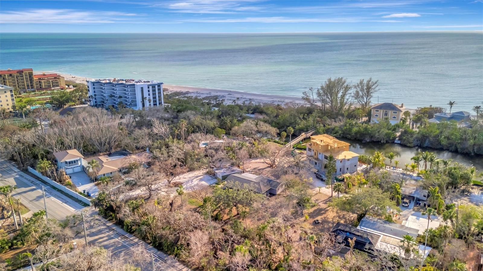 8555 HERON LAGOON CIR — photo 16