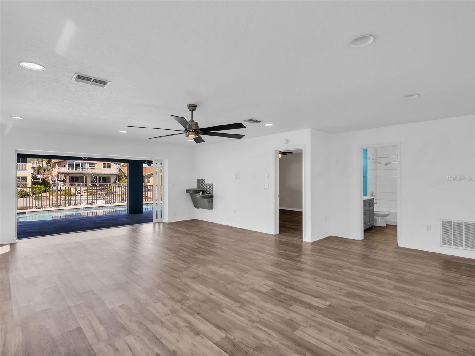 6241 BAYSIDE DR — photo 36