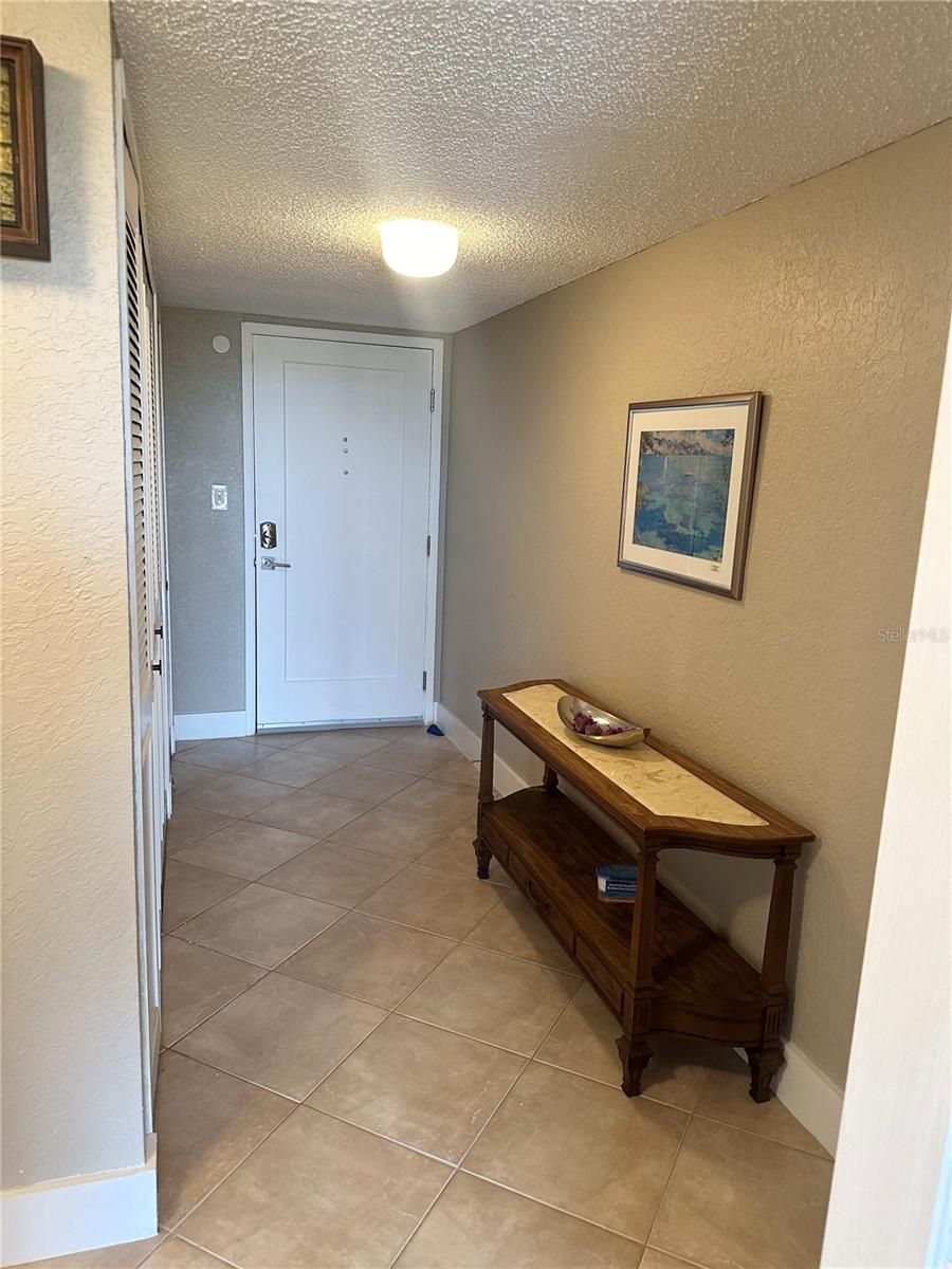 400 ISLAND WAY #206 — photo 3