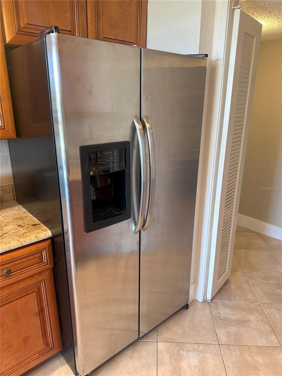 400 ISLAND WAY #206 — photo 11