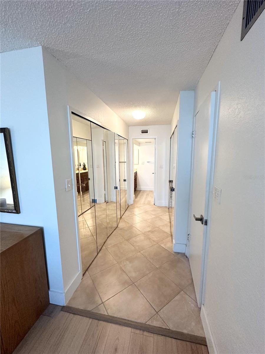 400 ISLAND WAY #206 — photo 26